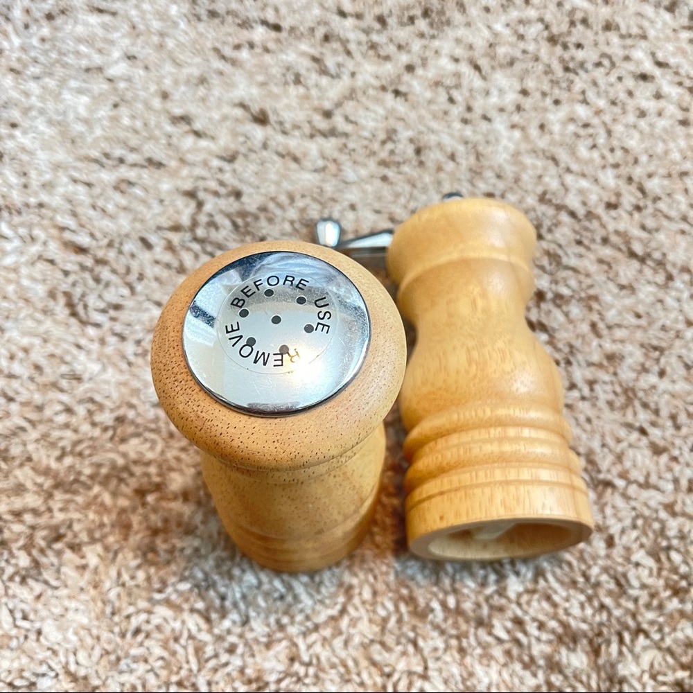 Wooden Salt Shaker and Pepper Grinder New